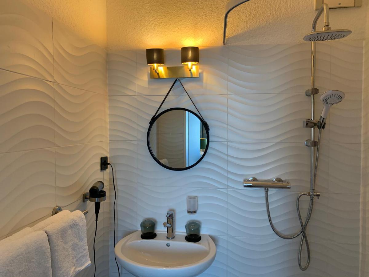 Doppelzimmer mit Balkon