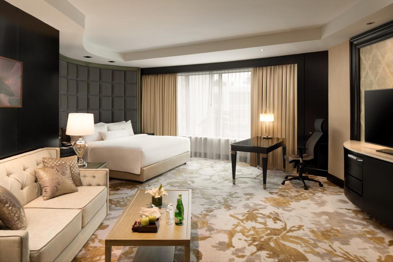 Studio Executive Suite,1322473231:JPEG