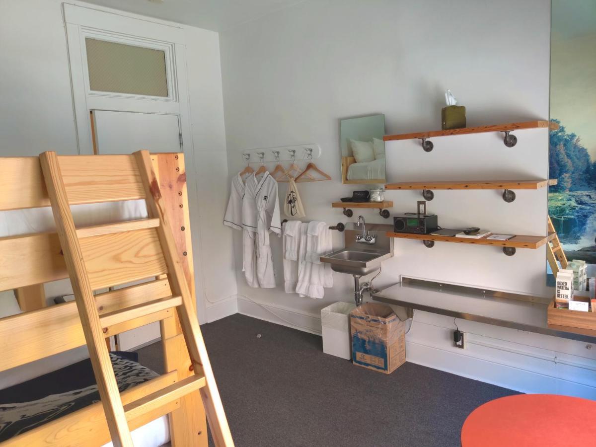 Bunk Room Full Beds