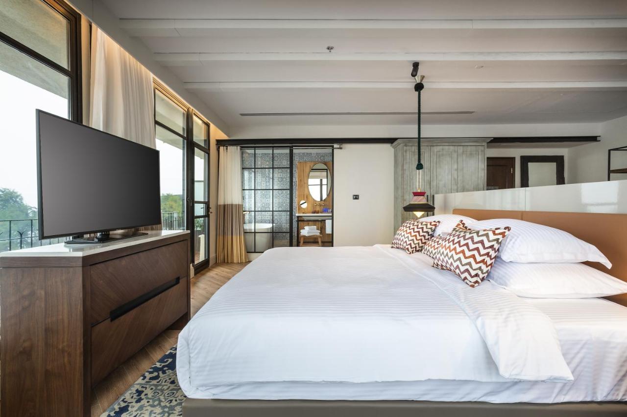 Hermon Suite
