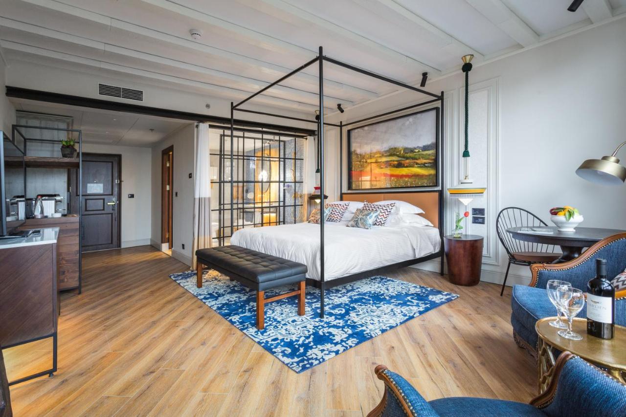 Dolev Deluxe Room
