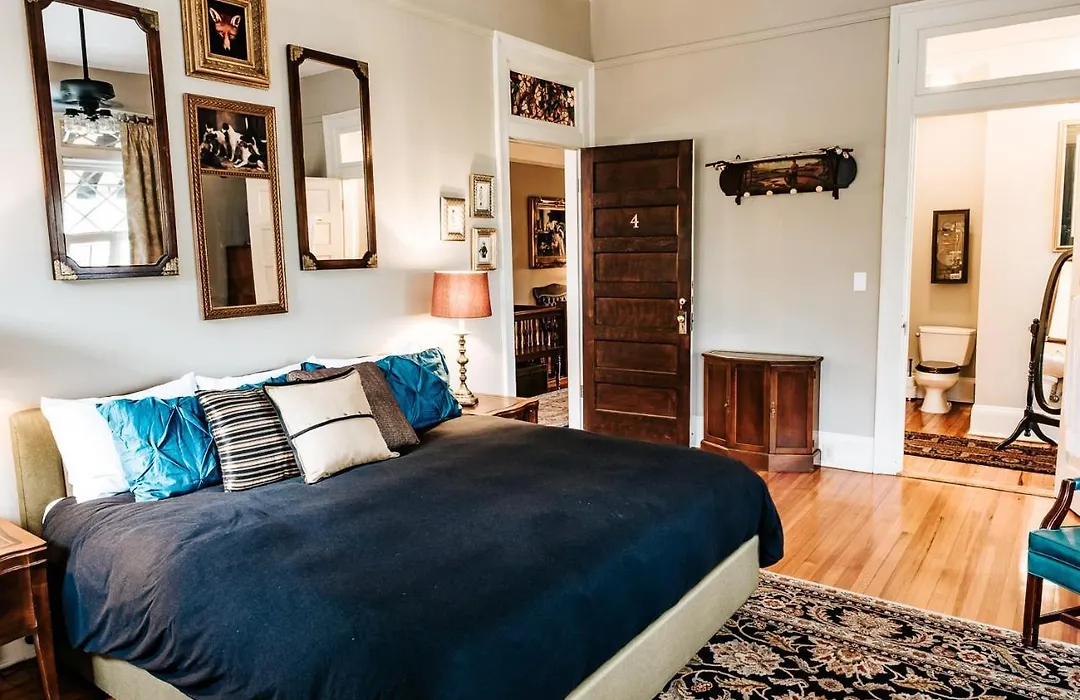 Heritage House Bed & Breakfast - Boutique Adults-Only Inn-1