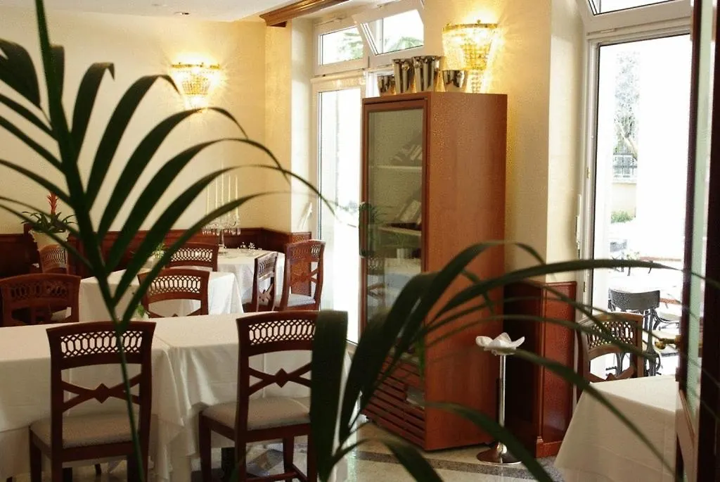 Hotel Villa Vera-1