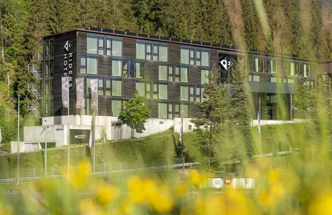 Riders Hotel-1