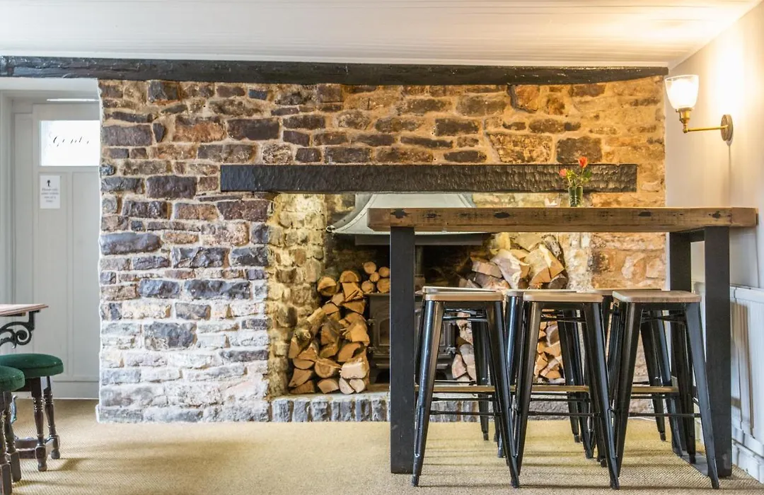 The Prince Of Waterloo - Boutique Guest Rooms-1