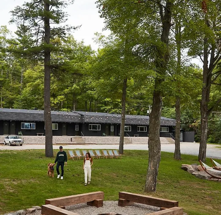 Somewhere Inn Calabogie Boutique Hotel-1