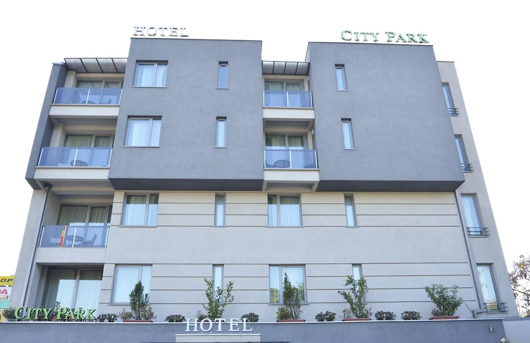 City Park Hotel-1
