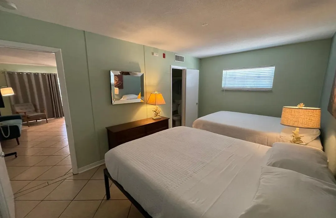 Breezy Palms Resort-1