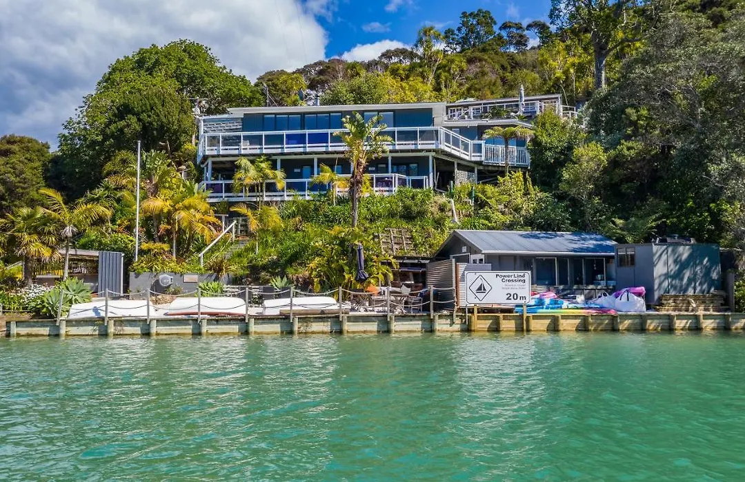 Kawau Lodge Boutique Resort-1