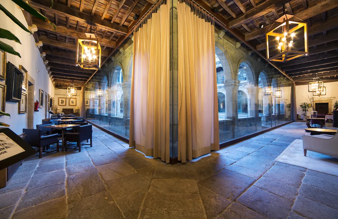 Parador De Monforte De Lemos-1