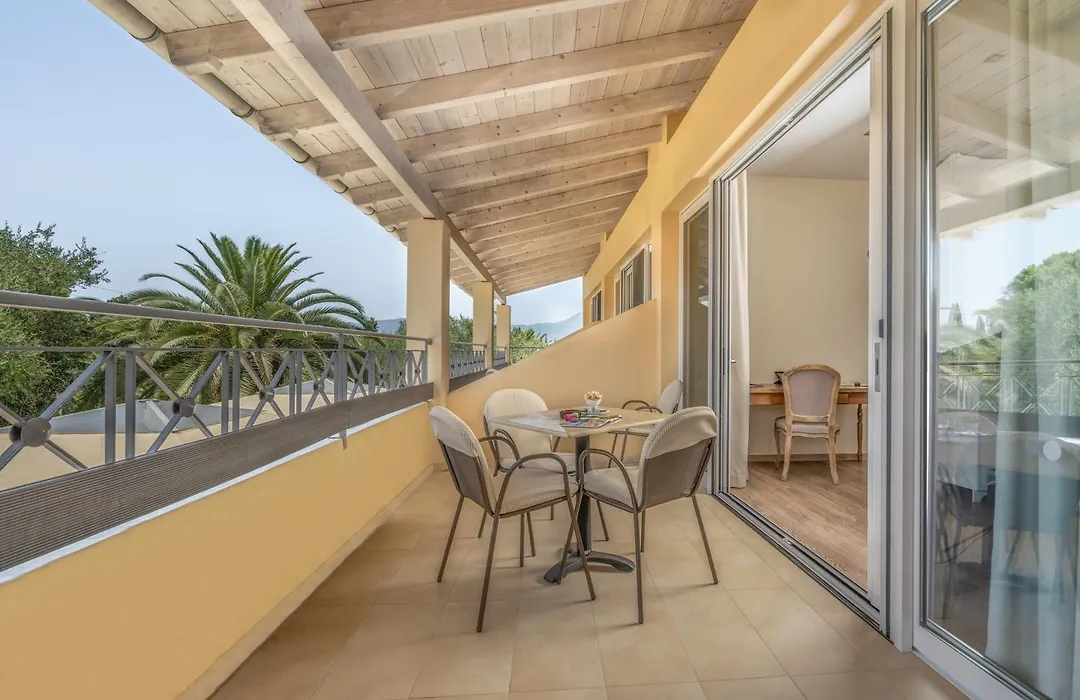 Art Hotel Debono (Adults Only)-1
