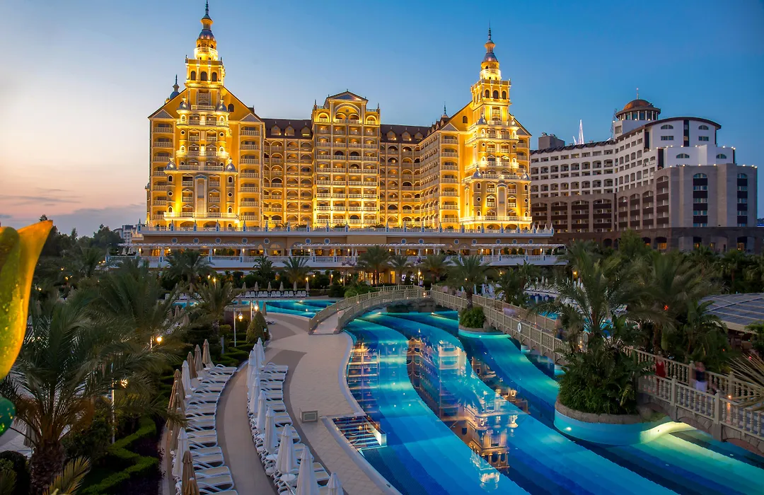 Royal Holiday Palace-1