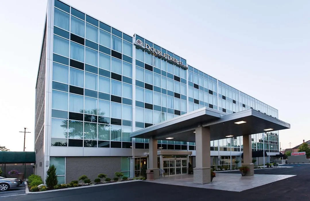 Doubletree By Hilton Newark-1