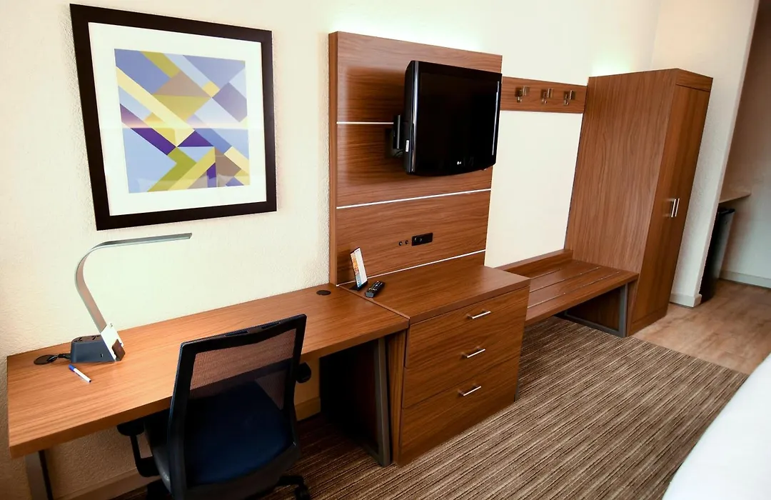 Holiday Inn Express Hotel & Suites Port Clinton-Catawba Island By Ihg-1