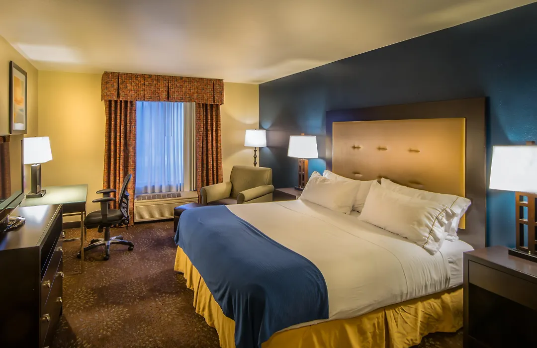 Country Inn & Suites By Radisson, South Haven, Mi-1