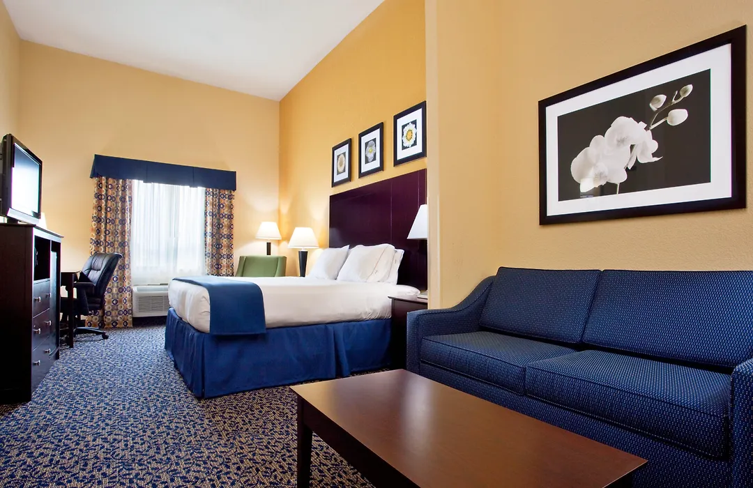 Holiday Inn Express & Suites Akron Regional Airport Area By Ihg-1