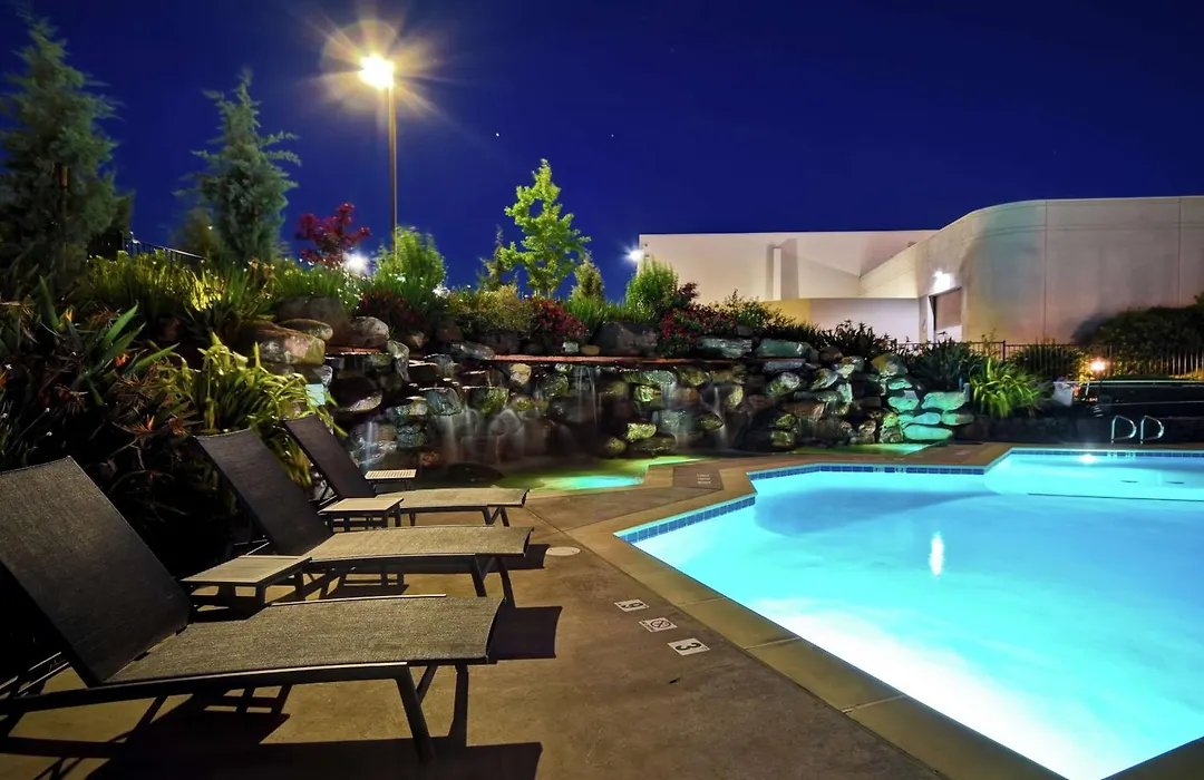 Doubletree By Hilton Pleasanton At The Club-1
