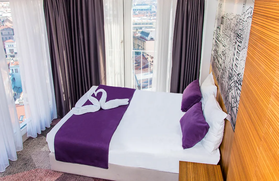 Hotel City View Deluxe-1