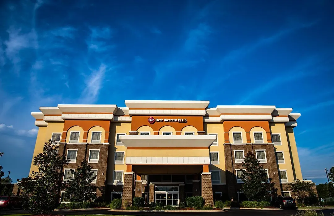Best Western Plus Goodman Inn & Suites-1