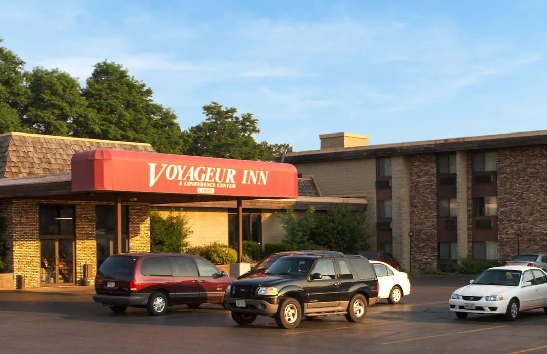 Voyageur Inn And Conference Center-1