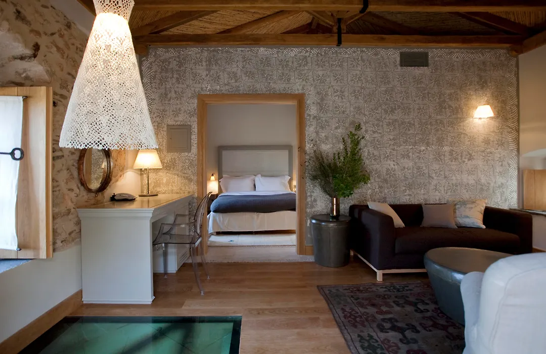 Kinsterna Hotel-1