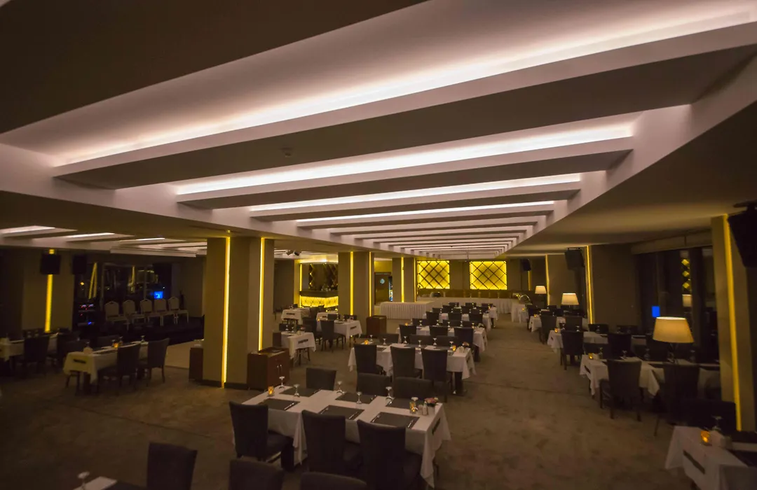Hilly Hotel-1