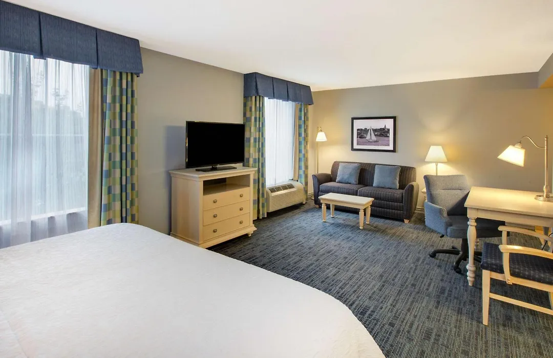 Hampton Inn & Suites - Cape Cod / West Yarmouth-1