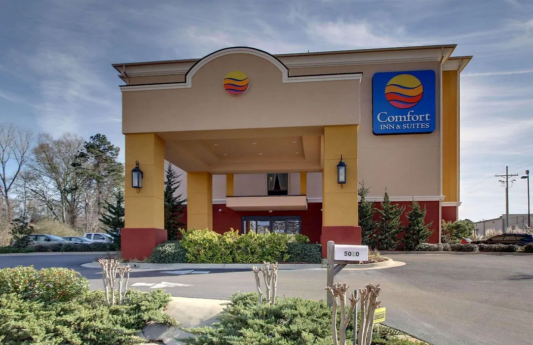 Comfort Inn & Suites Clinton - Jackson West-1