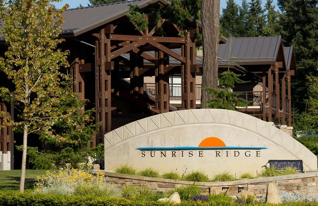 Sunrise Ridge Waterfront Resort-1