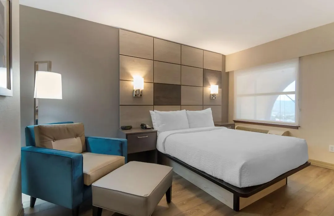 Best Western Premier Aberdeen Kamloops-1