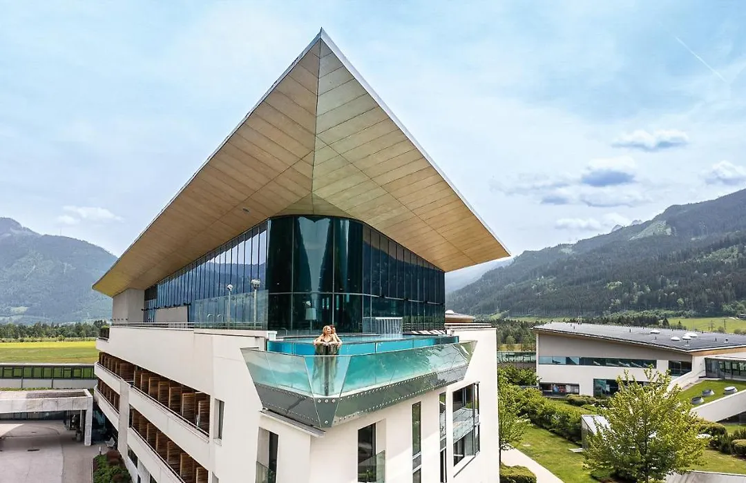 Tauern Spa Hotel & Therme-1