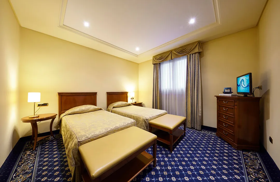 Hotel Aqua-1