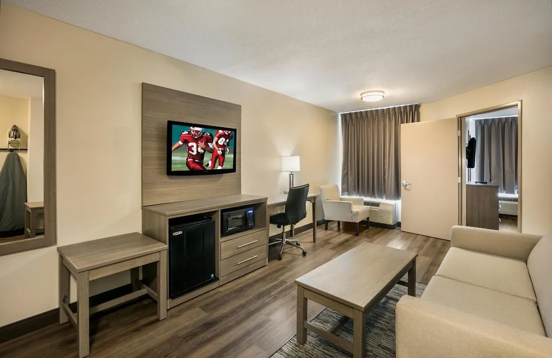 Red Roof Inn Plus+ Boston - Logan-1