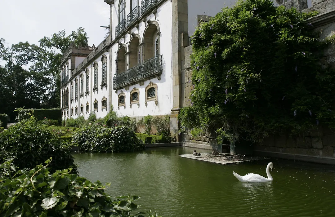Parador Casa Da Insua-1