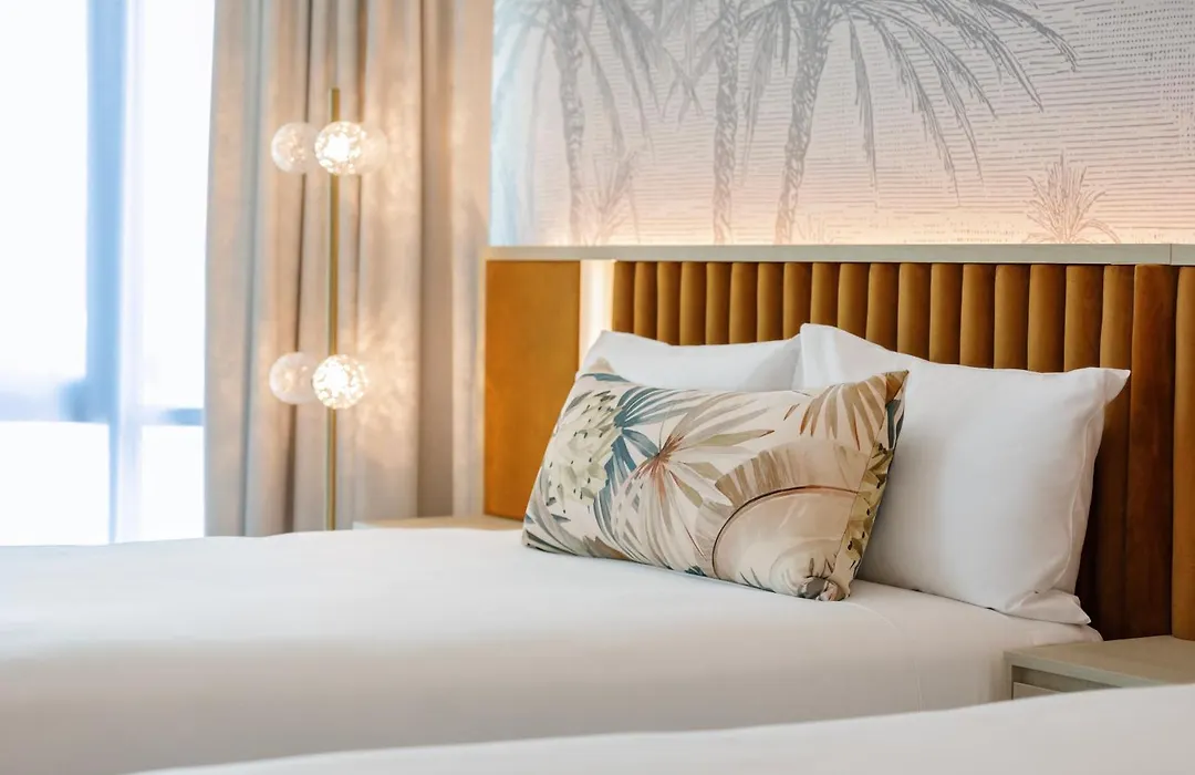 Amora Hotel Brisbane-1
