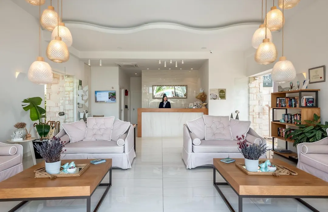 Airis Boutique Hotel & Suites - For Adults Only-1