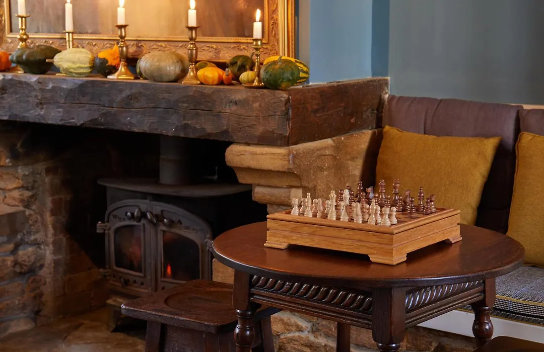The Queens Arms-1
