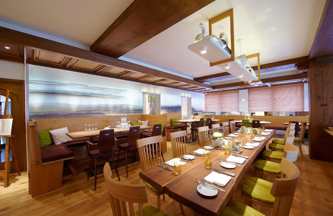 Schwanen Boutique Hotel & Restaurant Metzingen-1