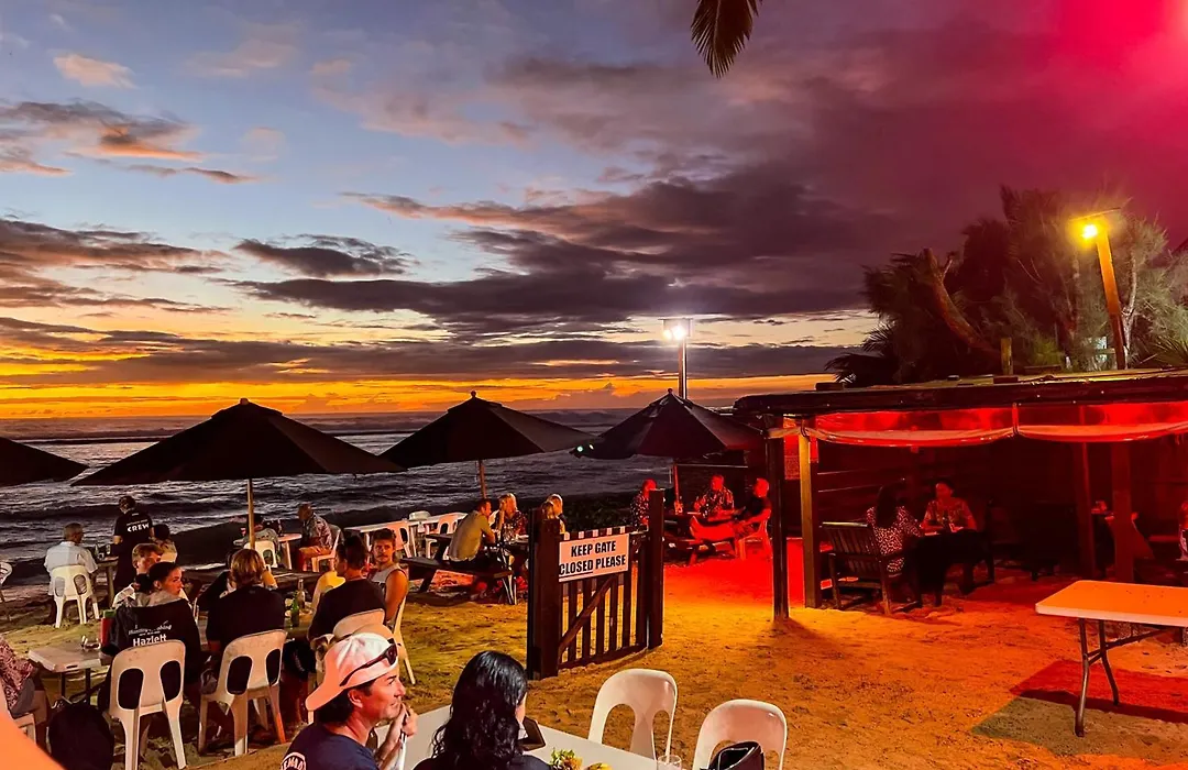 Castaway Resort-1