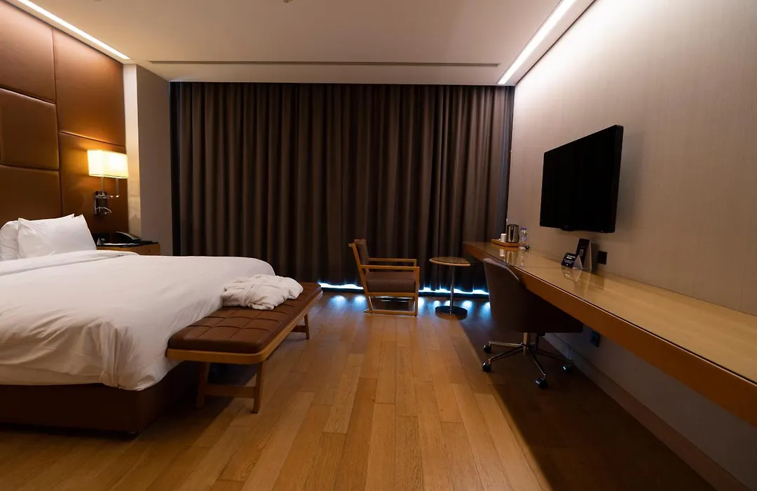 Doubletree By Hilton Istanbul-Avcilar-1