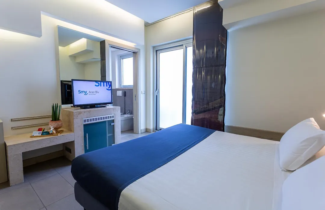 Smy Aran Blu Roma Mare (Adults Only)-1