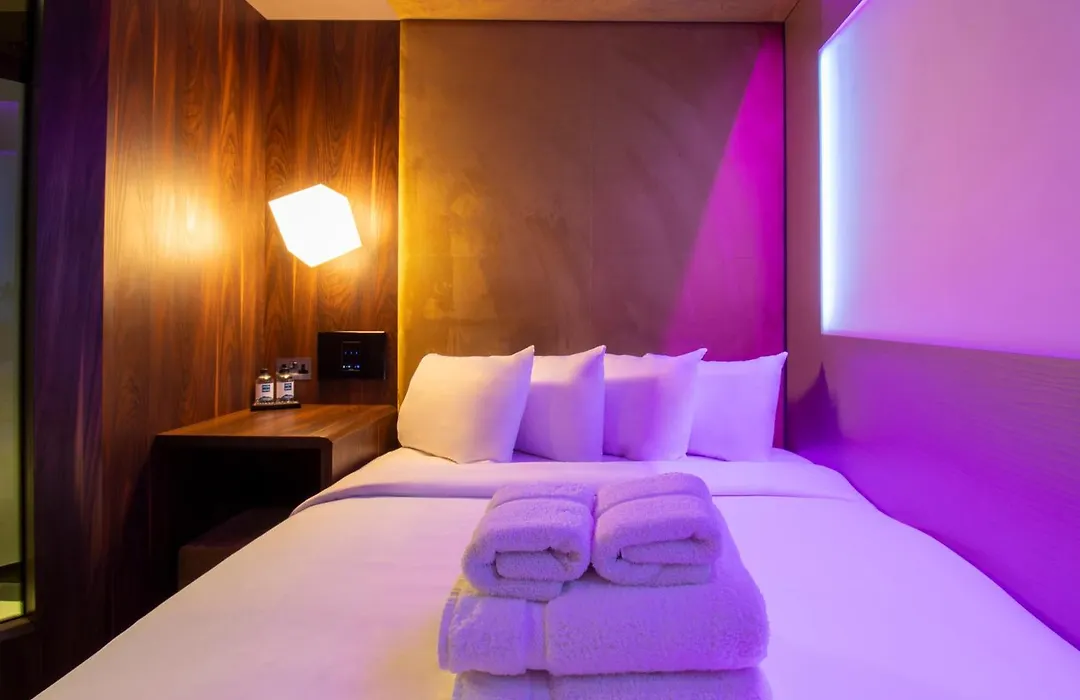 Bloc Hotel London Gatwick Airport-1