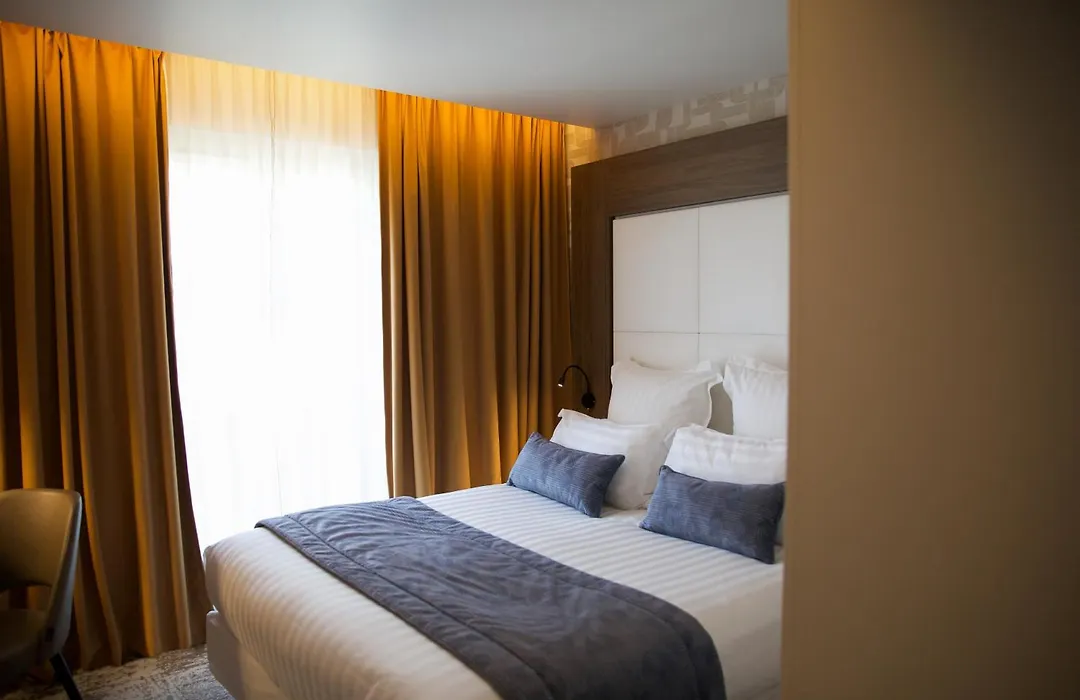 Le Grand Hôtel Grenoble-1