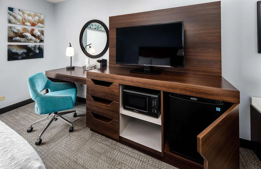 Hampton Inn & Suites Navarre-1