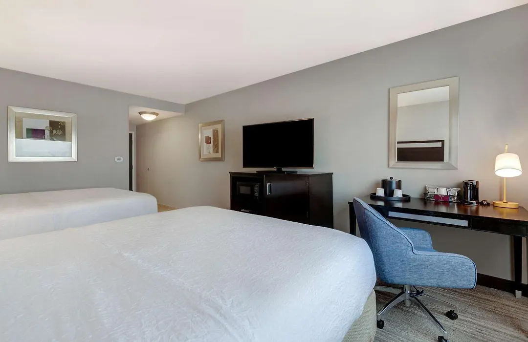 Hampton Inn & Suites Seattle/Federal Way-1