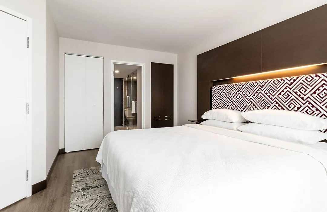 Four Points By Sheraton Levis Convention Centre-1