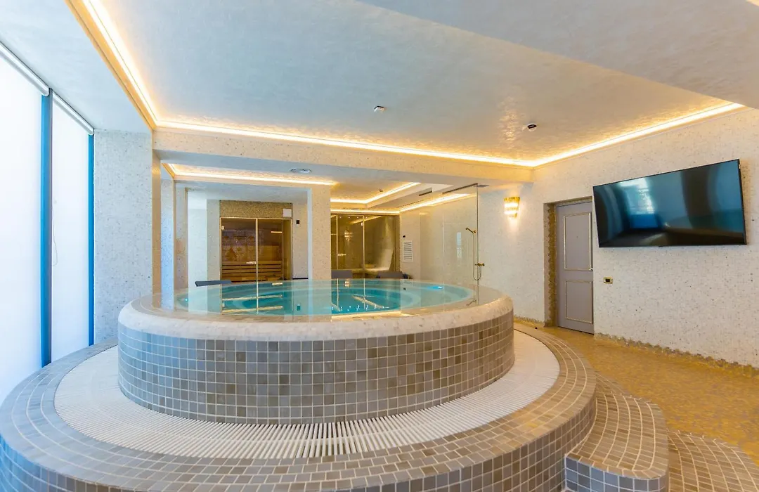 W Regal Boutique Hotel&Spa-1