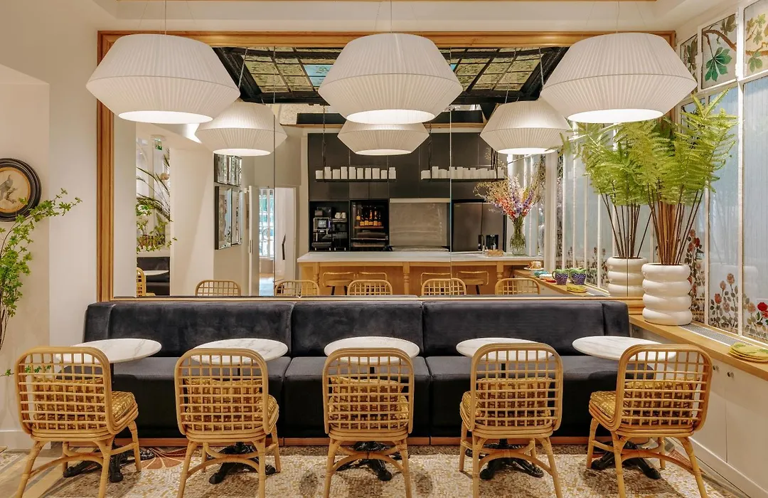 Solly Hotel Paris-1