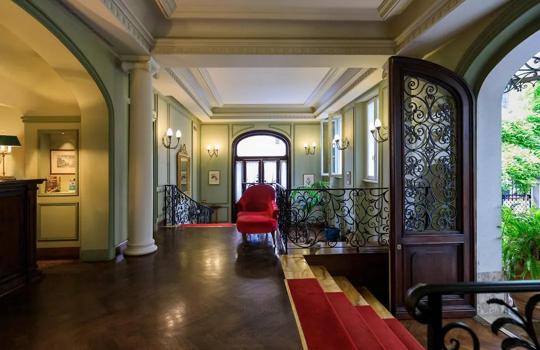 Hotel Locarno-1