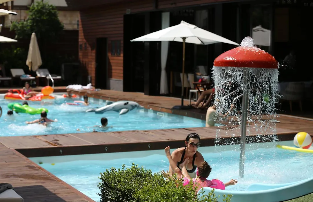 Lucky Bansko Aparthotel Spa & Relax-1